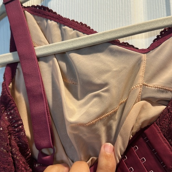 Cosabella Dolce Mulberry Burgundy Curvy Lace Bralette M Wireless Bra - Picture 8 of 10